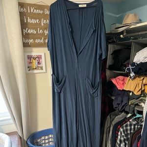NATURAL LIFE oversized navy short sleeve romper L/XL